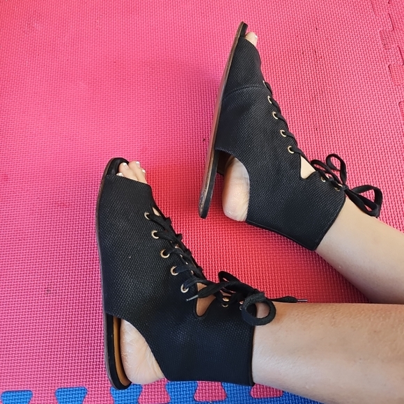 Chloe Canvas Gladiator Sandals Size 38 - Picture 3 of 10